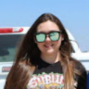 Meet your Posher, Danielle